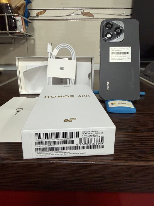 Iphone 15, 128GB roz, impecabil, fara urme de uzura HONOR NOU 400 lite