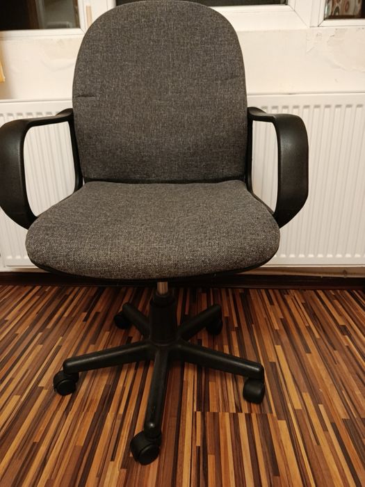 Офис стол от текстил