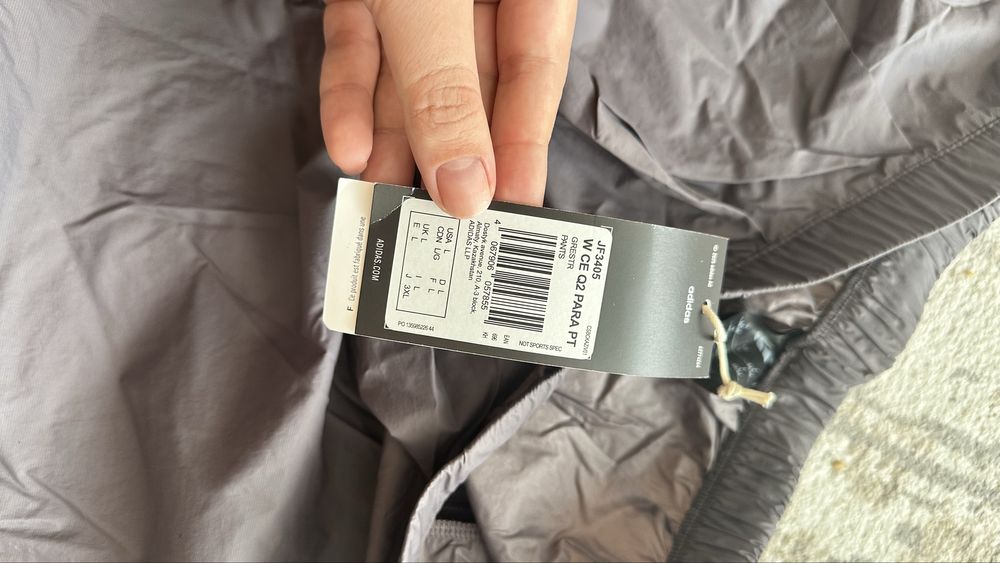 Брюки adidas L новые