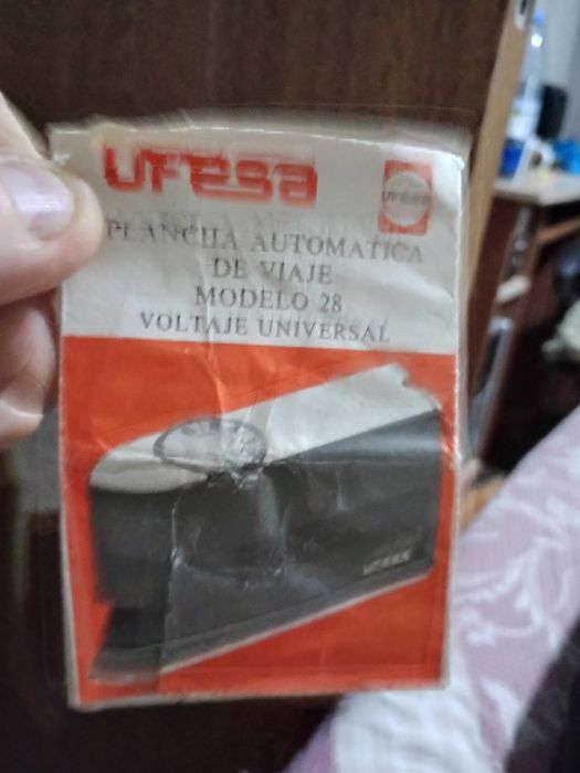 Mașină de calcat ufesa