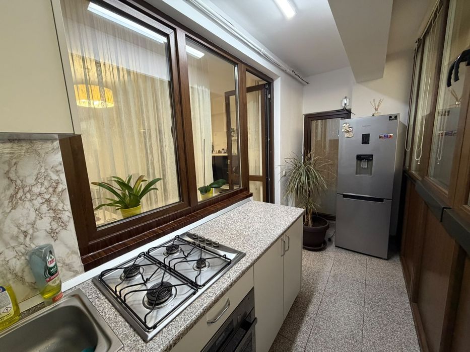 Închiriez apartament  2 camere  prima închiriere