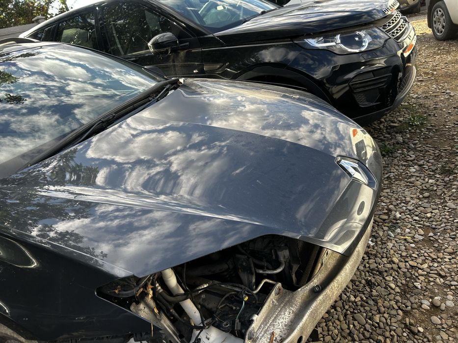 Capotă motor Renault Laguna 3 facelift 2011