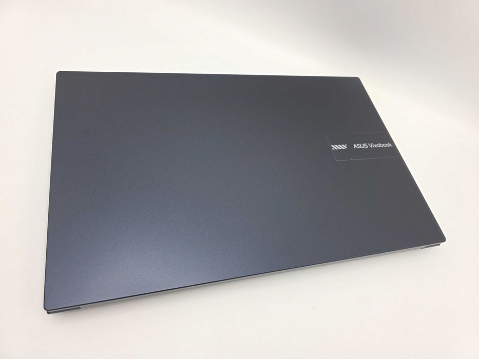 Laptop ASUS VivoBook 15 FullHD R1504VA i7-1355U 16GB Ram 500 Gb M2