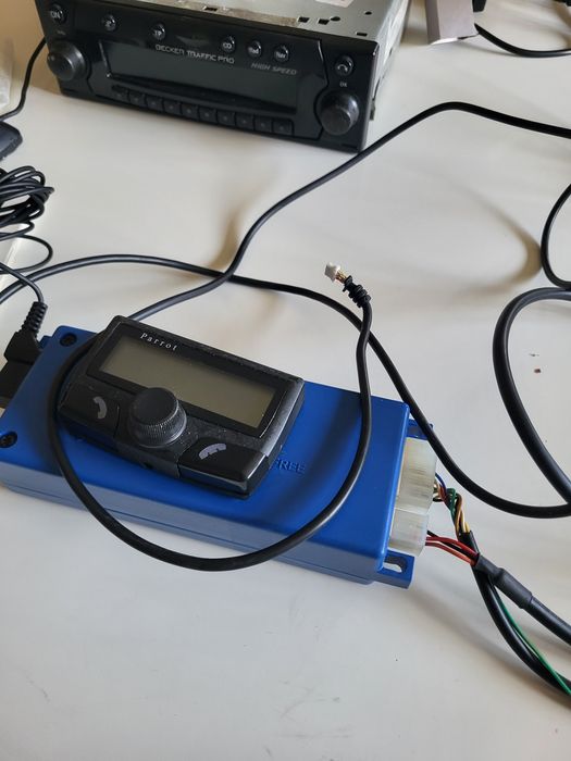 Becker Traffic Pro High BE7820 навигация за кола с блутут Parrot