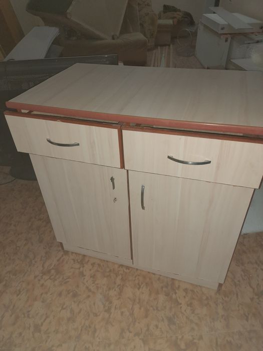 Шкафчик кухняга кичкина