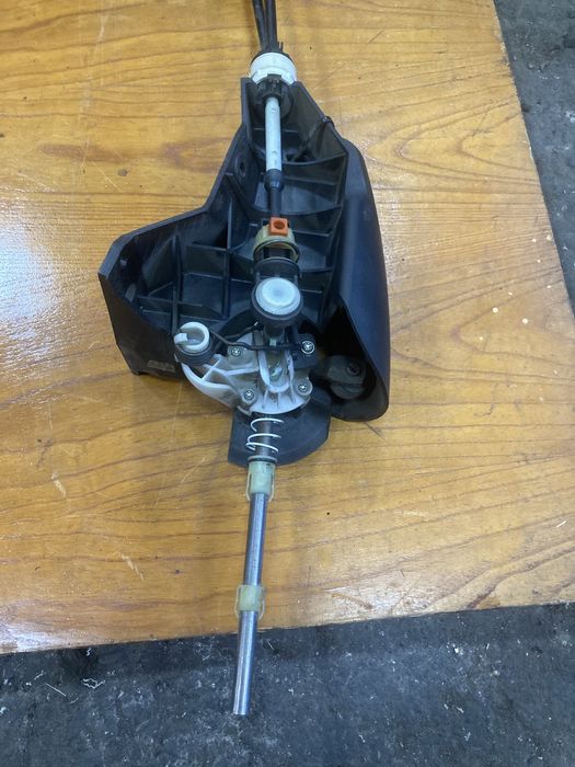 Movano Master 2012година 2.3dci 6 скорости Скоростен лост с жила