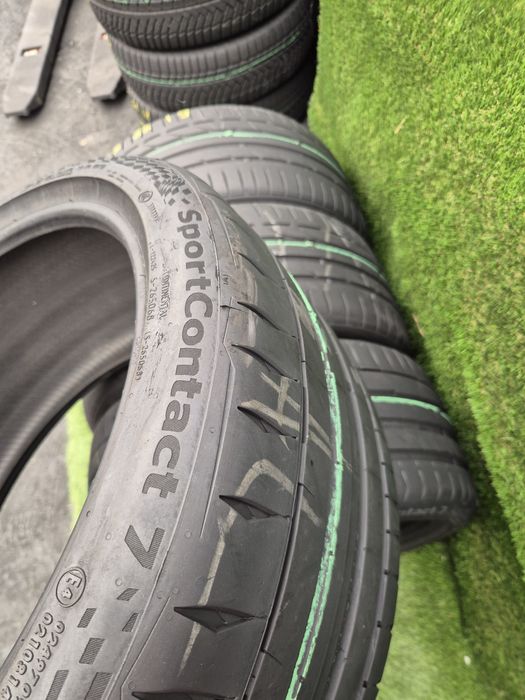 255 35 19 Continental și Bridgestone