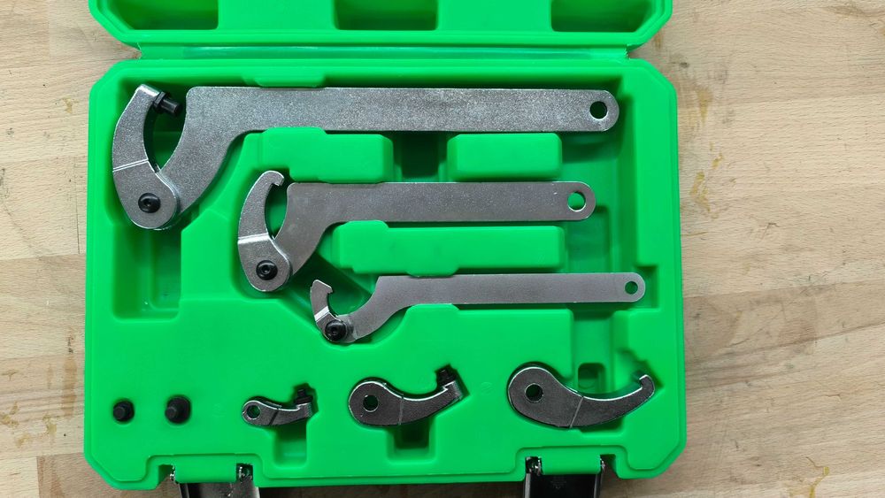 Set de 3 chei cu cârlig cu 3 adaptoare JBM - Trusă Profesională