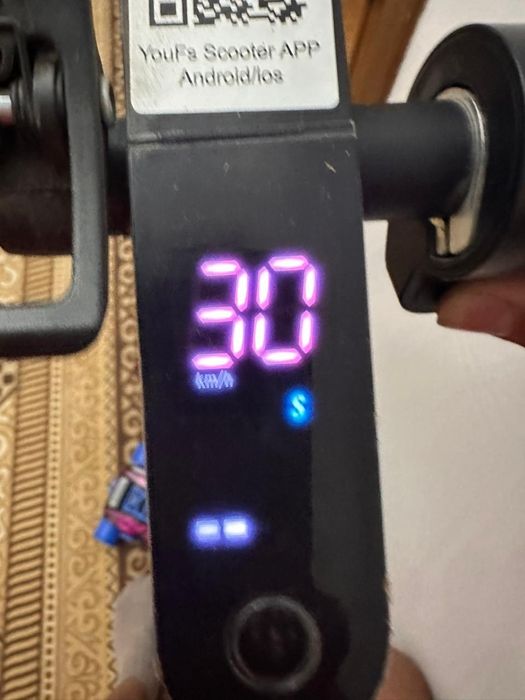 Продам электросамокат