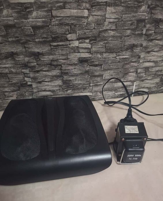 Aparat de masaj pentru picioare.