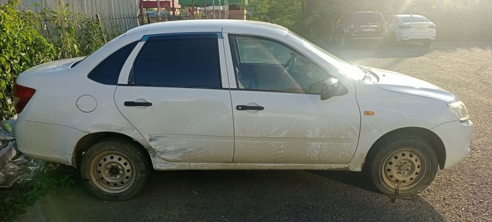 Автомобиль Лада Гранта