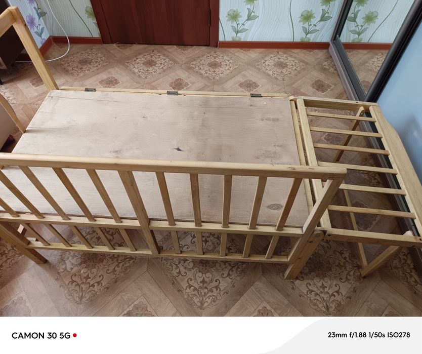 Продаётся детская кроватка