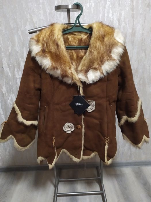 Женская куртка-дубленка