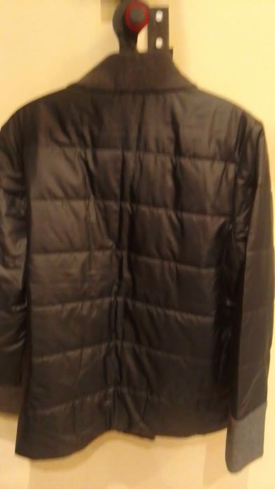 Куртка демис новая