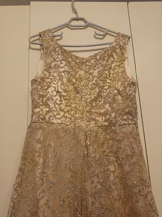 Чисто нова бална рокля + чанта