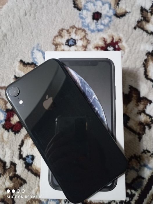 Продам,айфон хр на 64 гб