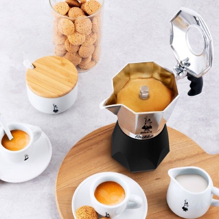 Гейзерная кофеварка Bialetti brikka evolution из Италии