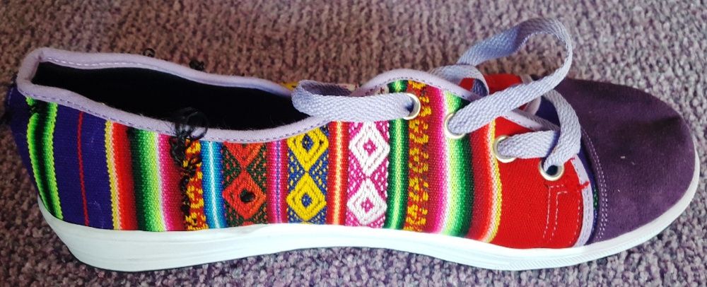 Tenisi hippy model peruan, adusi din Peru, noi, marimea 42-42.5