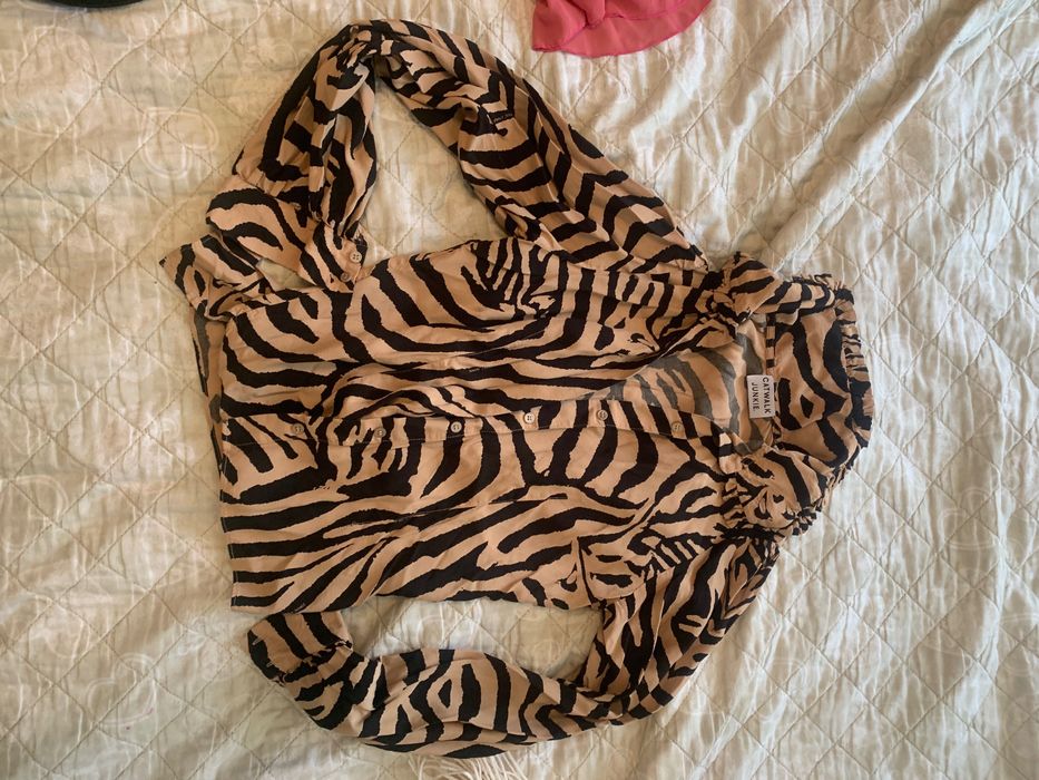 Haine și accesorii femei