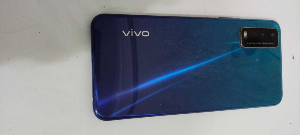 Продается телефон VIVO
