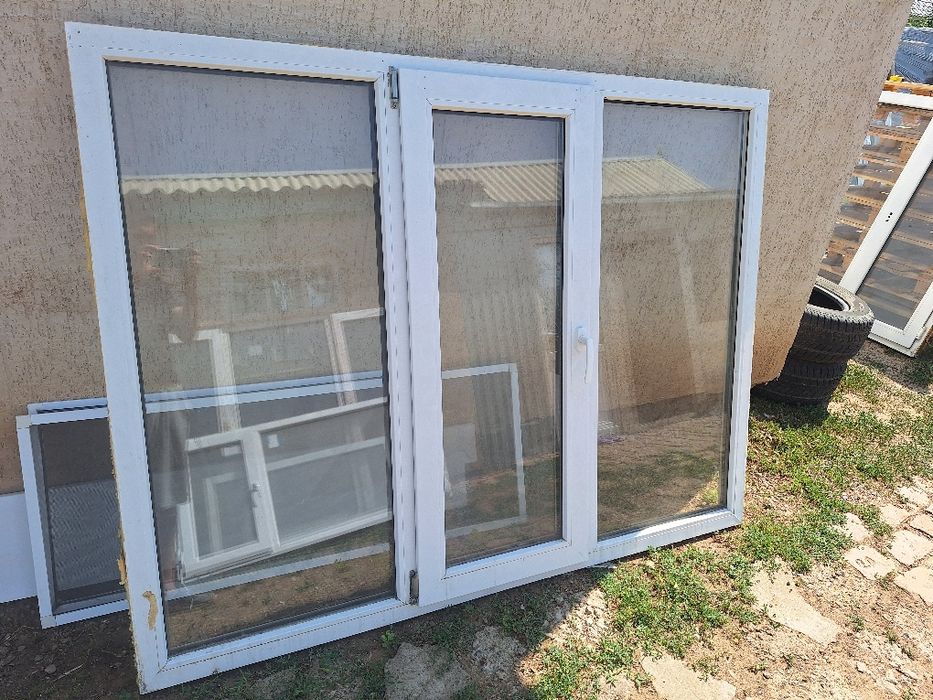 Продам пластиковое окно