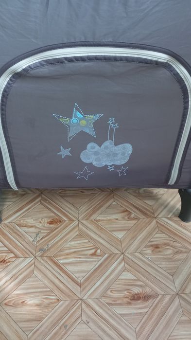 Бебешка сгъваема кошара