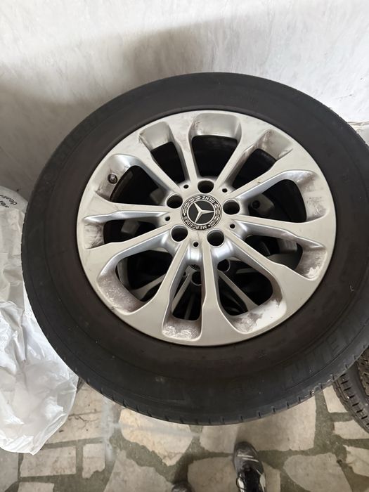 Алуминиеви джанти с летни гуми  Мерцедес GLA - 215/65 R17