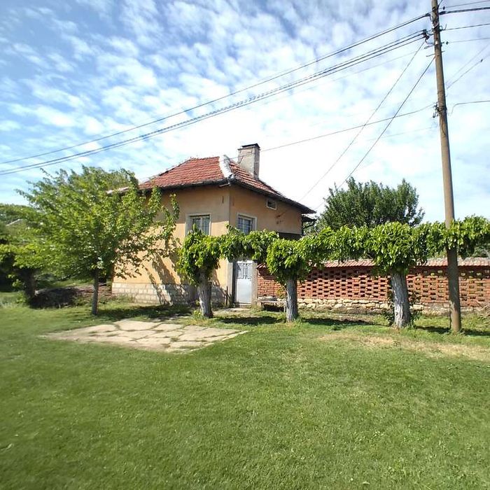 Продава се Къща в с. Рогозен, Област Враца - 100 кв.м за 450 €/кв.м - Снимка #1