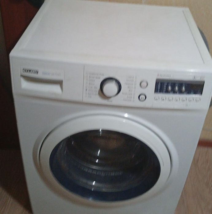 Продам стиральную машинку LG