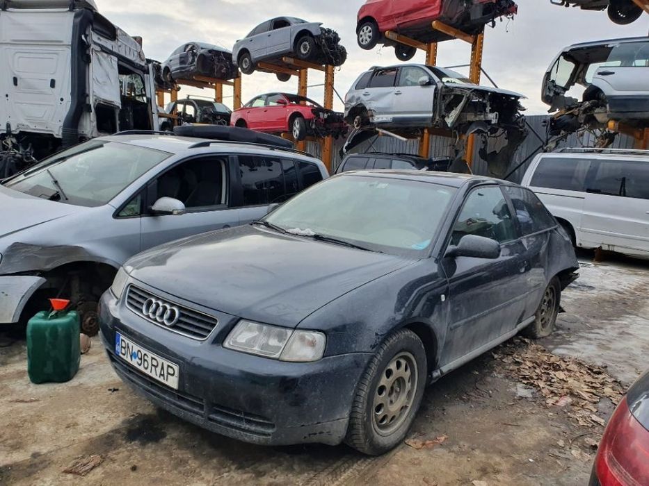 Dezmembrez Audi A3 8l motor 1.9tdi 81kw 110 cp dezmembrari cutie de viteze automata turbina