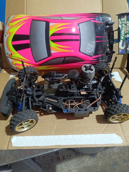RC Thunder tiger tomahawk 1/10 4х4 nitro Onroad