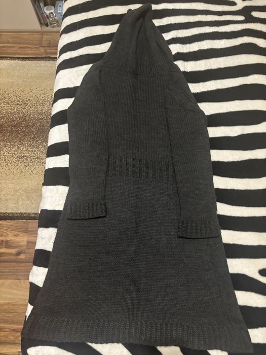 Дамска плетена  жилетка с раница