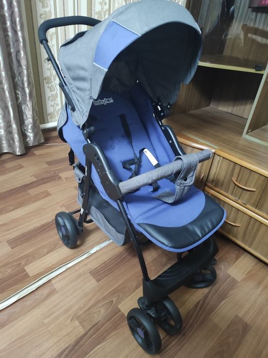 Продам прогулочную коляску