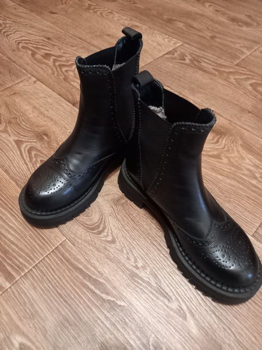 Продам ботинки Челси