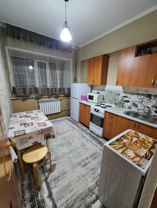 Абая. 1-комнатная в центре