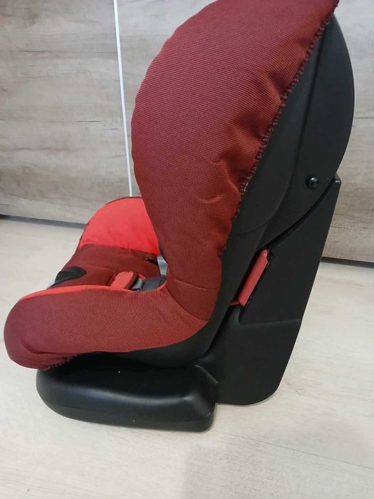 Столче Maxi-Cosi ECE R44/04 Universal 9-18 кг