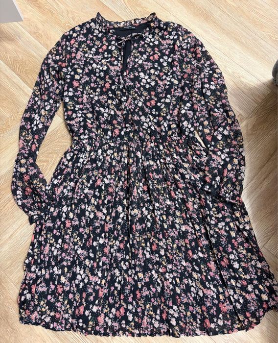 Продам платье повседневное