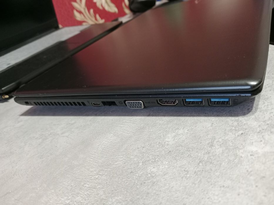 Продается Acer ноутбук