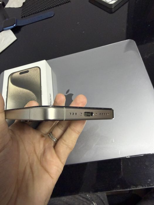 Iphone 15 Pro Silver de 256 Gb