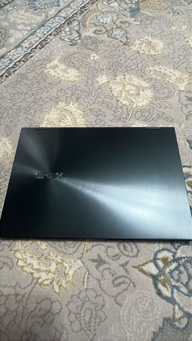 Продаю ноутбук Asus Zenbook Flip