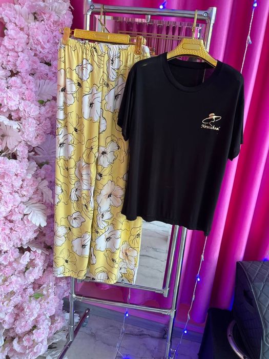 Ayollar va qizlar uchun pinyuar pijamala