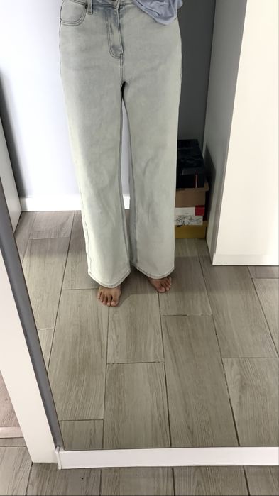 Продам джинсы за 6000. Размер 42-44