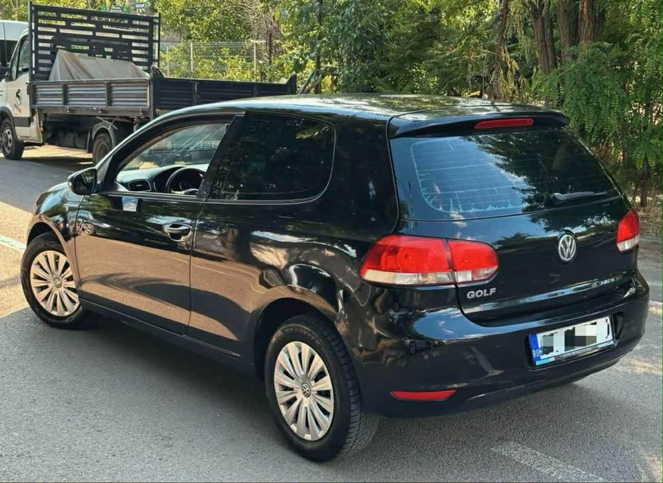 VOLKSWAGEN Golf 2011 — imagine 4