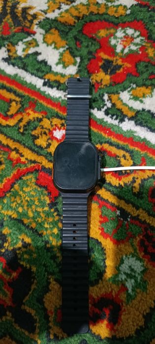 Smart watch sotiladi