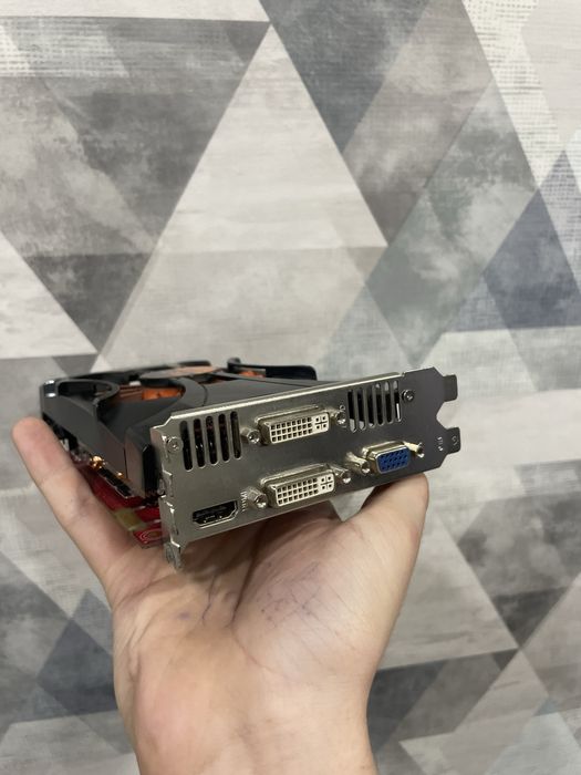 Продам видеокарту 560ti