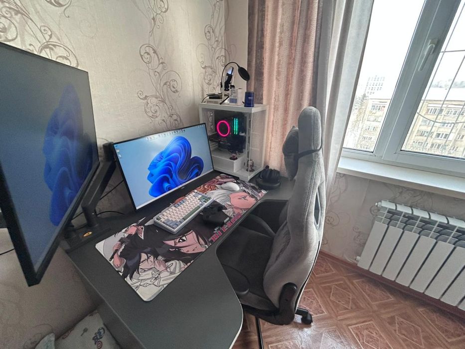 Продам компьютерный стол