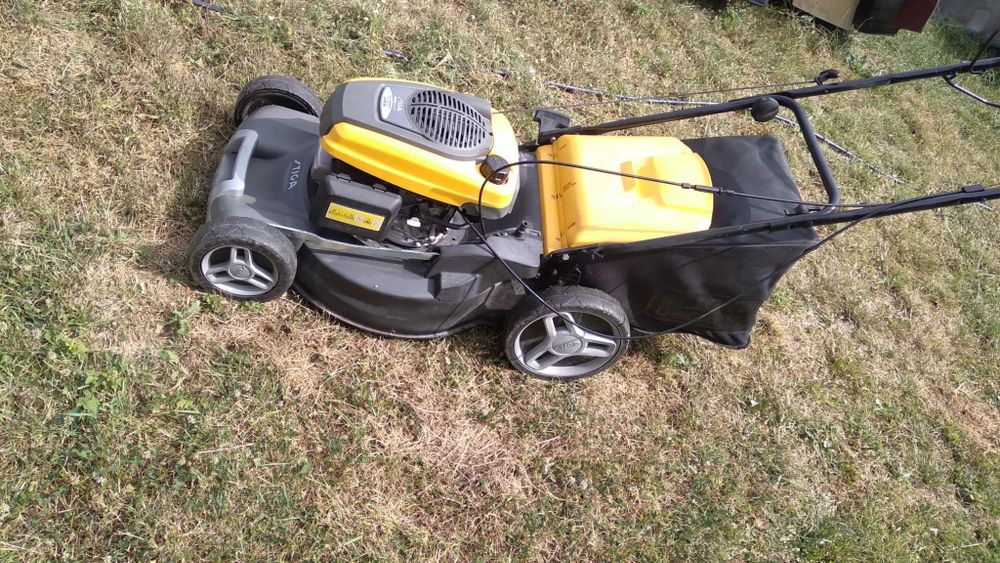 Motocoasa gazon iarba  5.5 cai motor honda