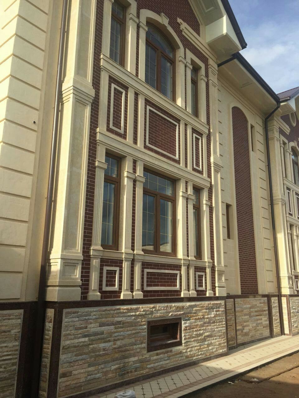 Travertin fasad rasmlar 3d