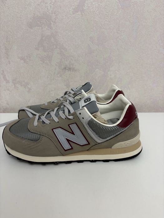New  Balance  574