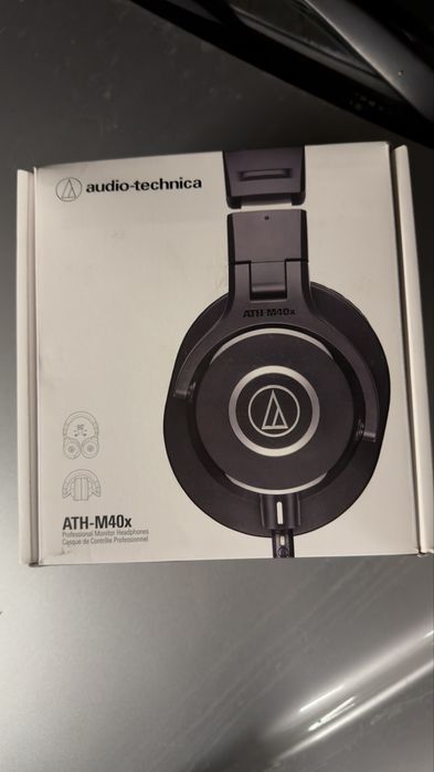 Audio-Technica ATH-M40X Студийни слушалки